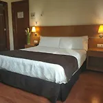 Avion Hotel 2*