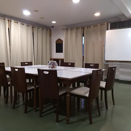 Avión By Bossh! 2* Vigo