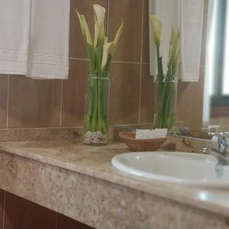 Avión By Bossh! Hotel 2*